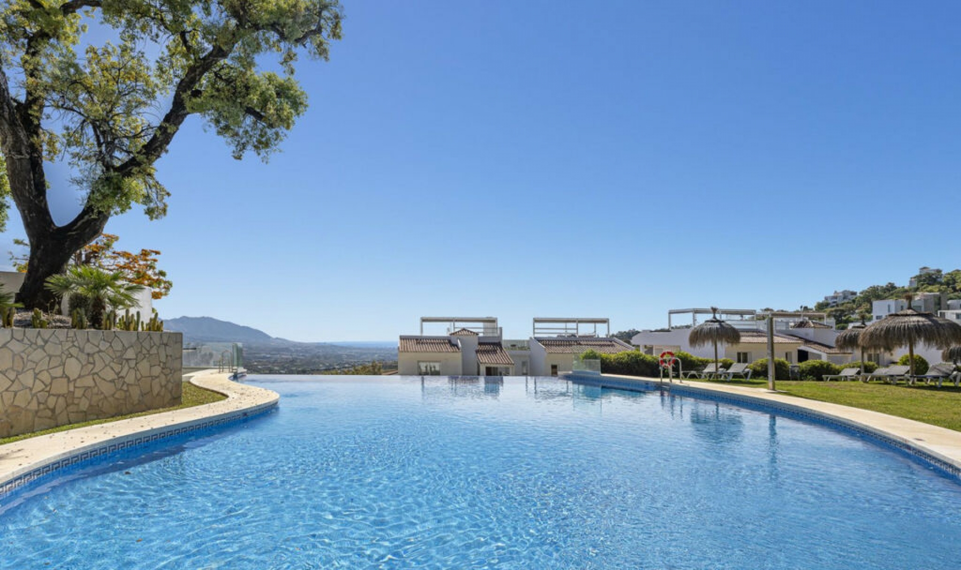 Resale - Apartment -
La Mairena