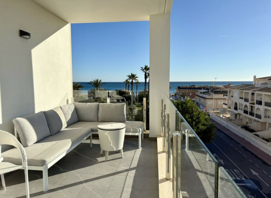 Resale - Apartment -
La Mata