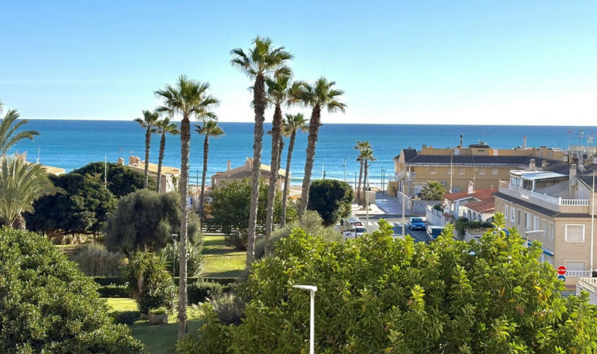 Resale - Apartment -
La Mata