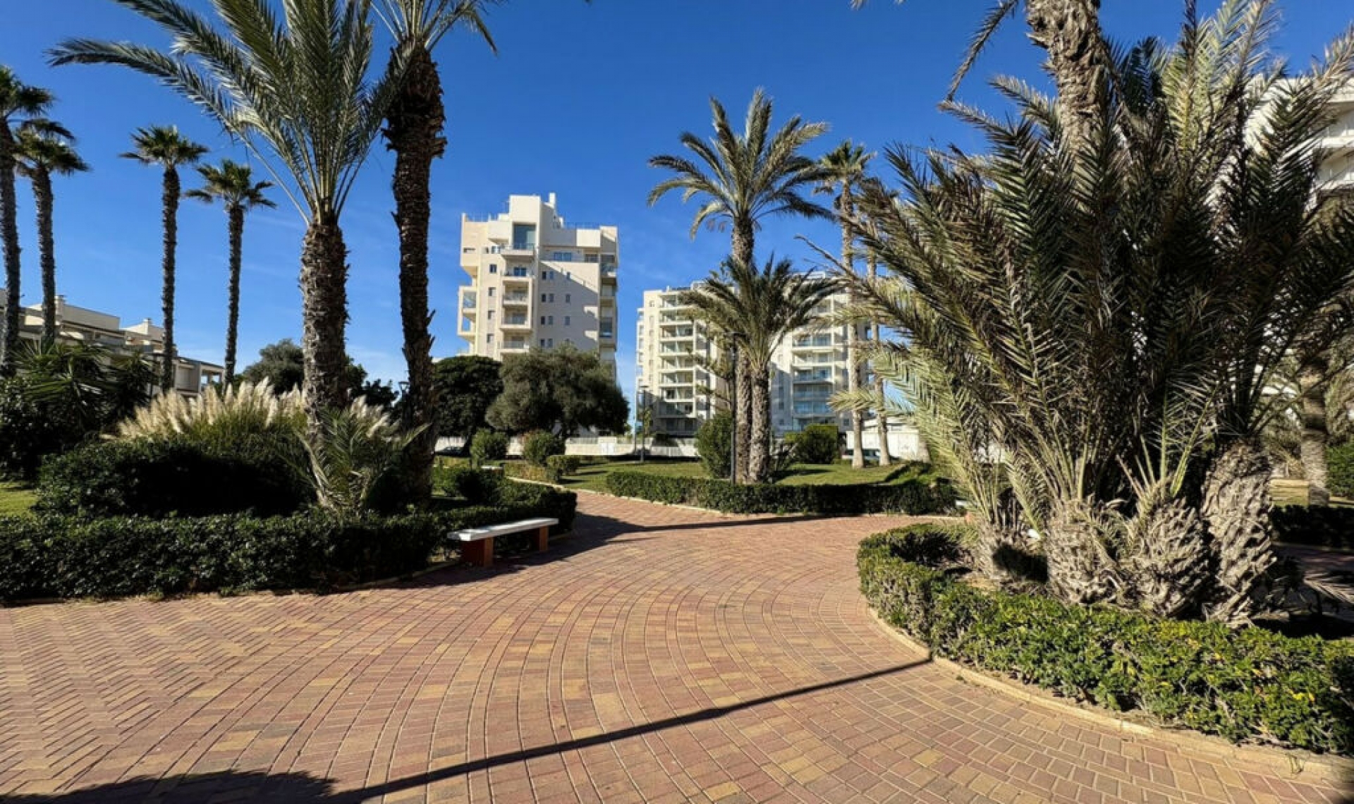 Resale - Apartment -
La Mata