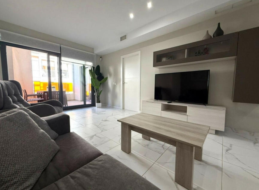 Resale - Apartment -
La Mata