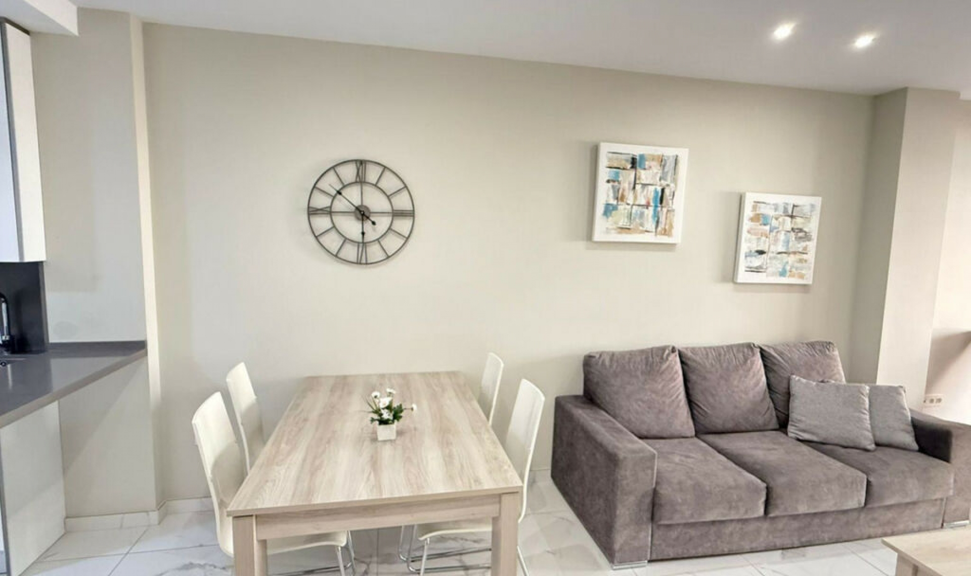 Resale - Apartment -
La Mata