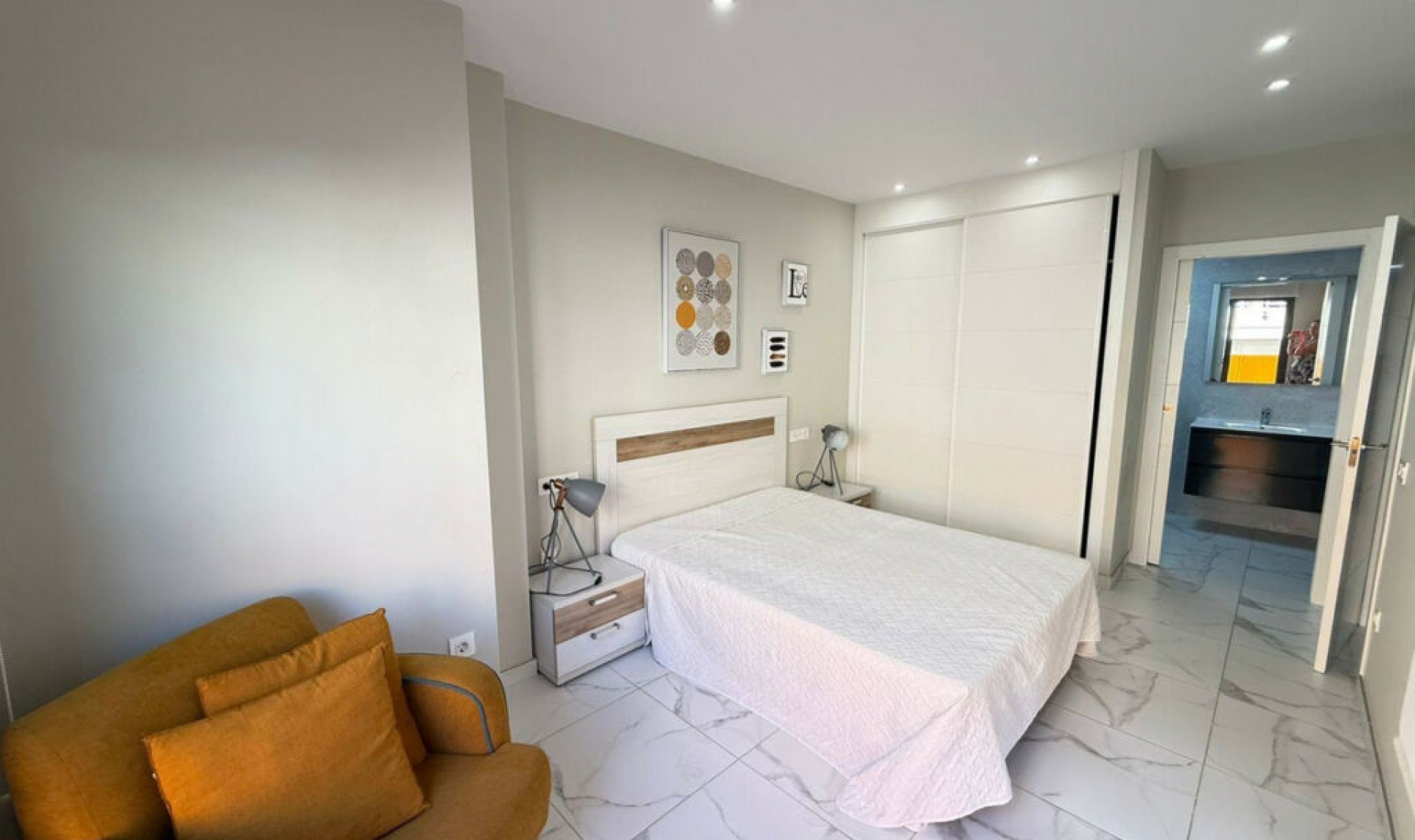 Resale - Apartment -
La Mata