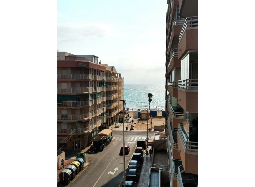 Resale - Apartment -
La Mata