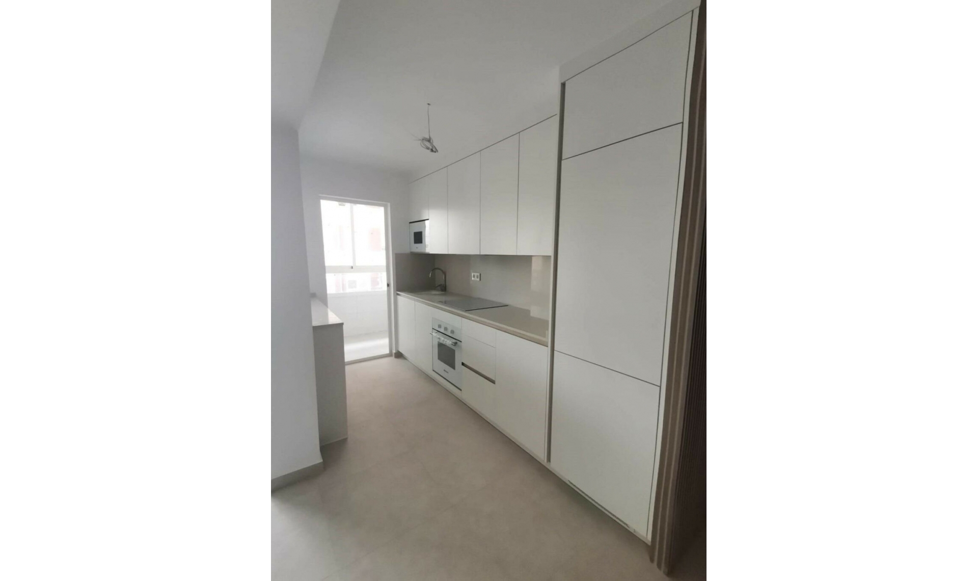 Resale - Apartment -
La Mata