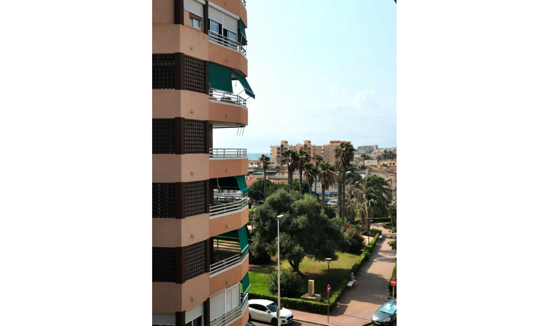 Resale - Apartment -
La Mata
