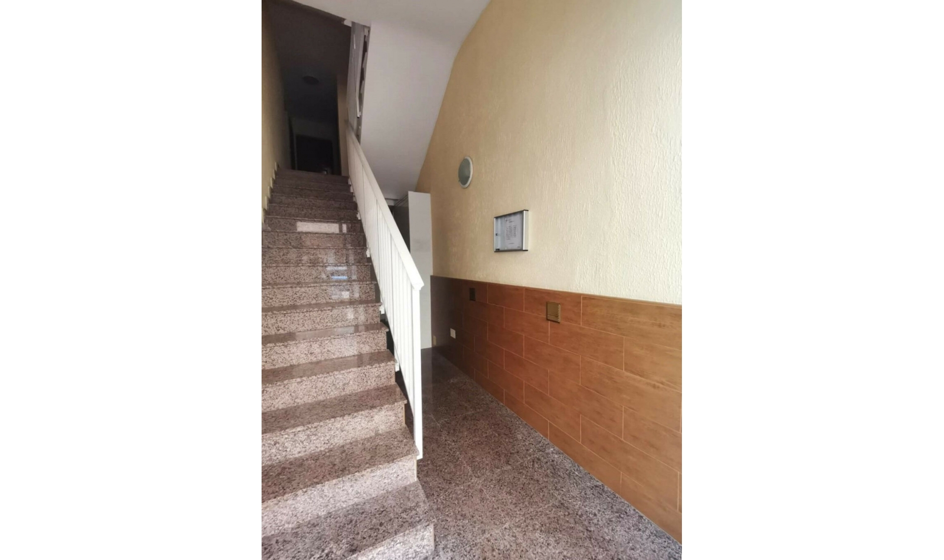 Resale - Apartment -
La Mata