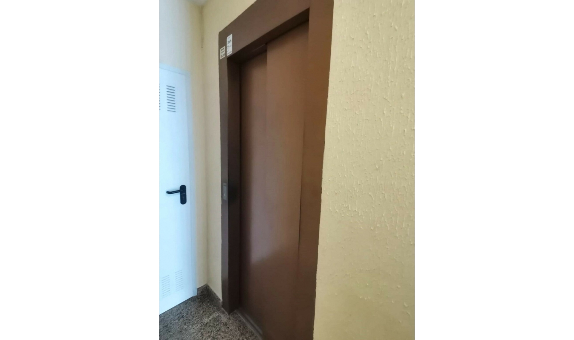 Resale - Apartment -
La Mata