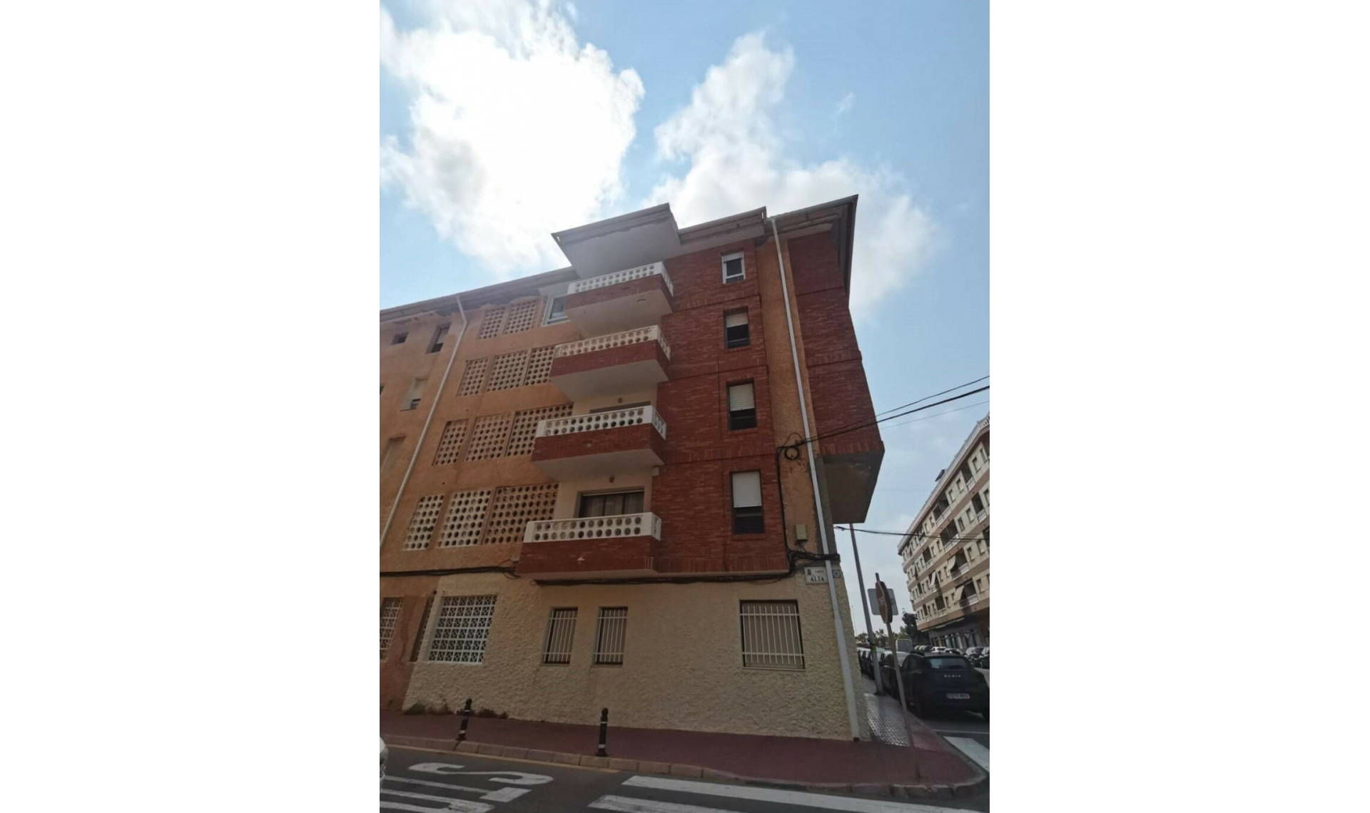 Resale - Apartment -
La Mata