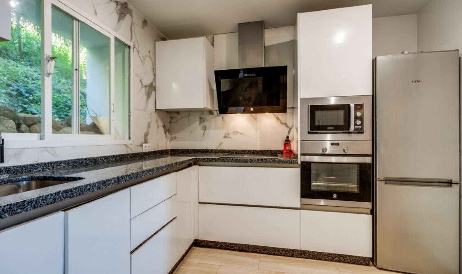 Resale - Apartment -
La Quinta