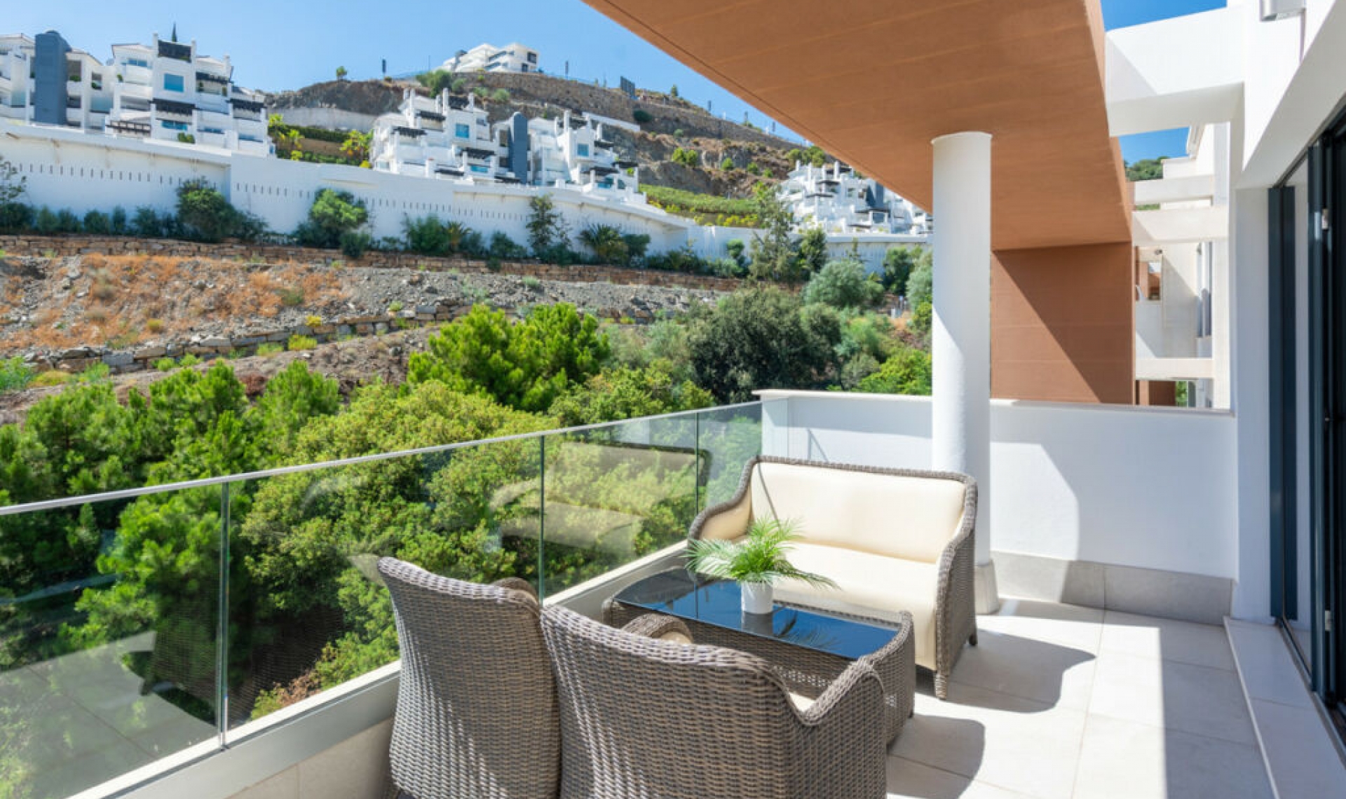 Resale - Apartment -
La Quinta