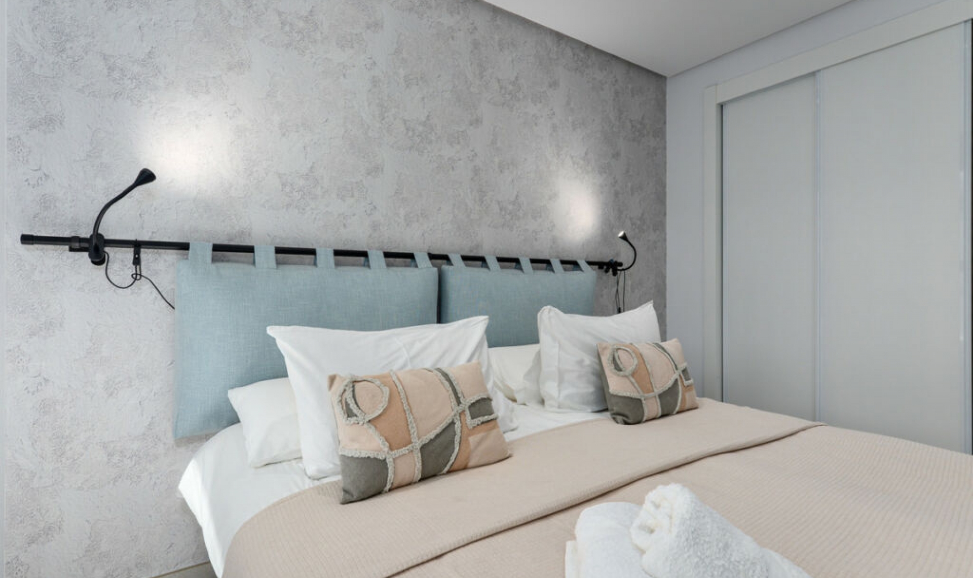 Resale - Apartment -
La Quinta