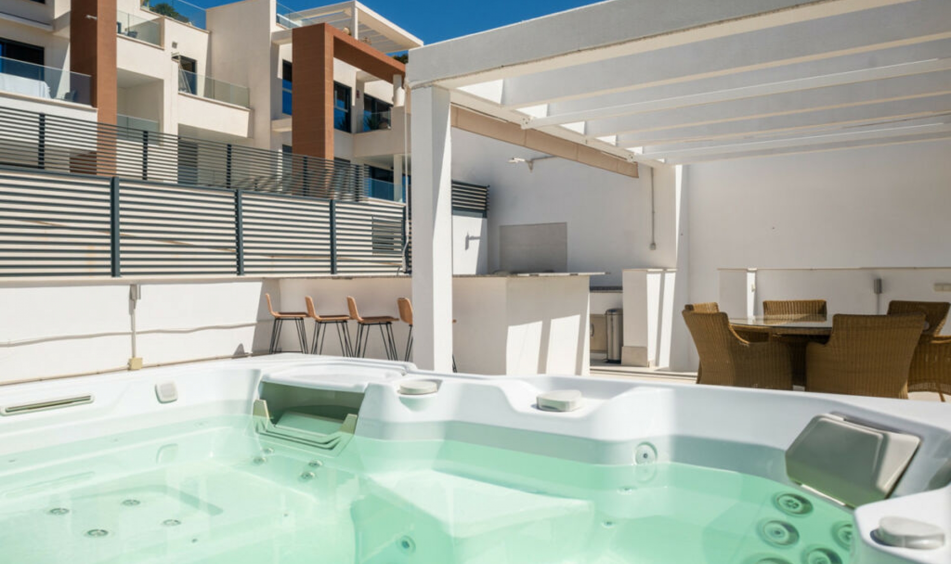 Resale - Apartment -
La Quinta
