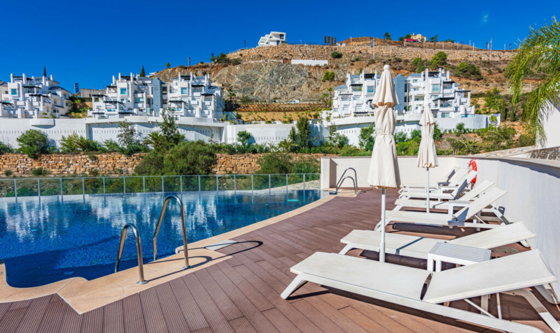 Resale - Apartment -
La Quinta