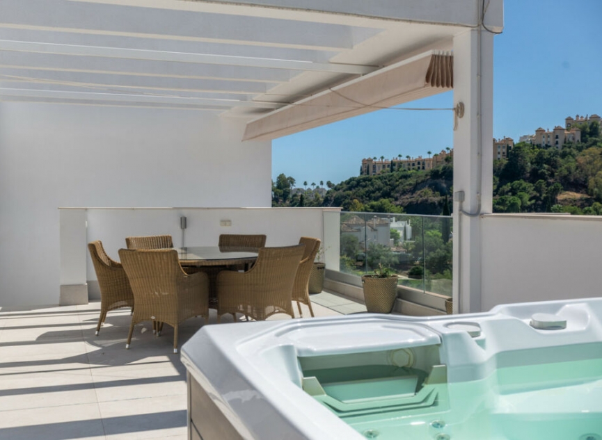 Resale - Apartment -
La Quinta