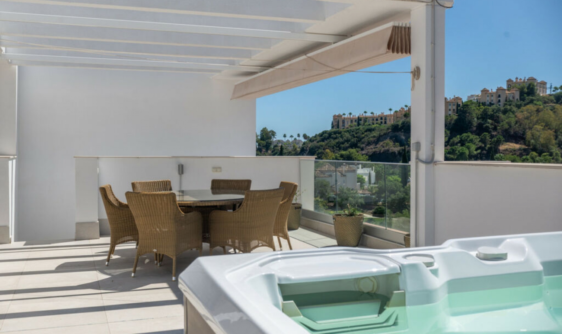 Resale - Apartment -
La Quinta