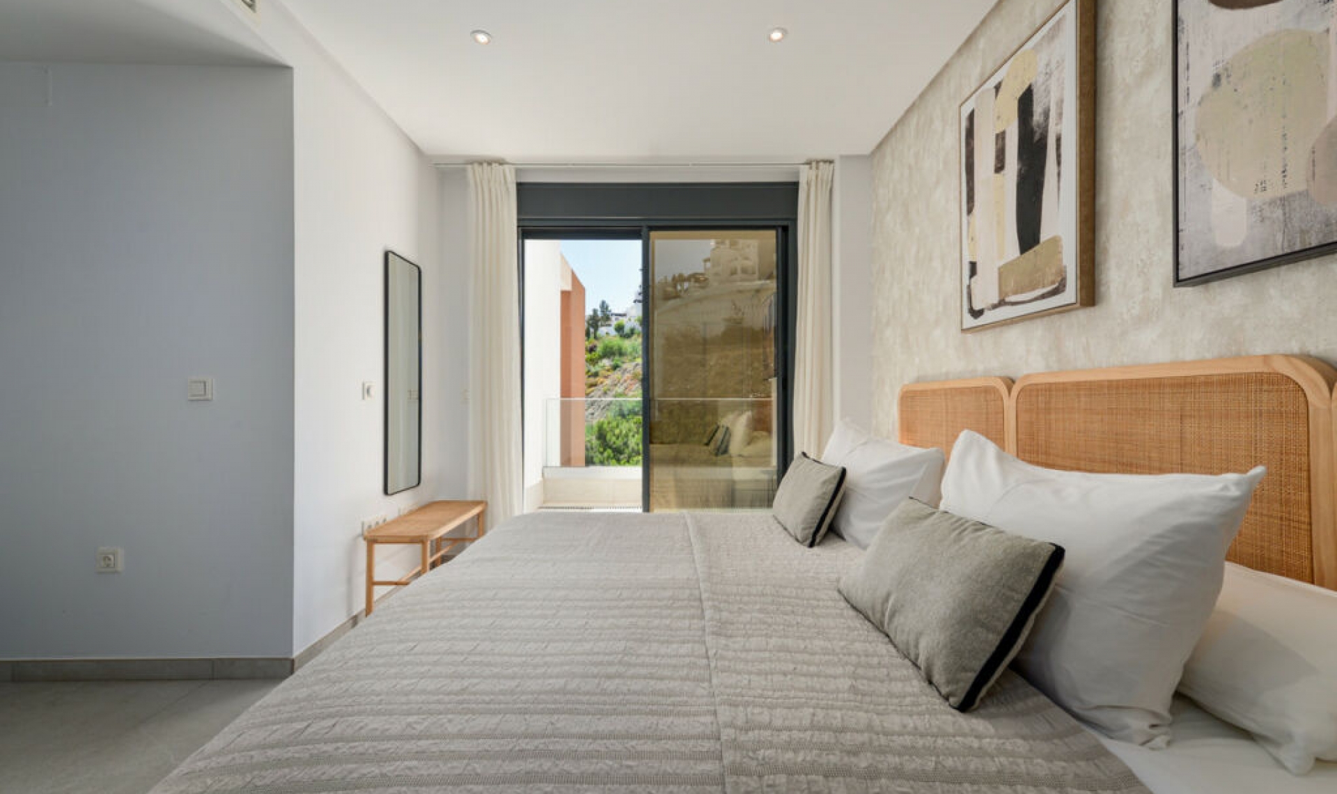 Resale - Apartment -
La Quinta