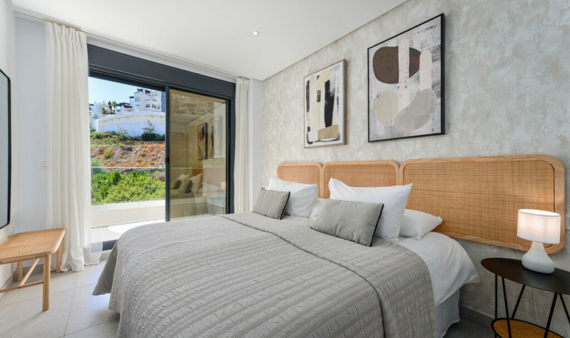 Resale - Apartment -
La Quinta