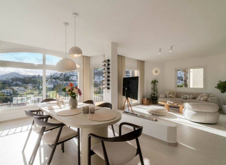 Resale - Apartment -
La Quinta