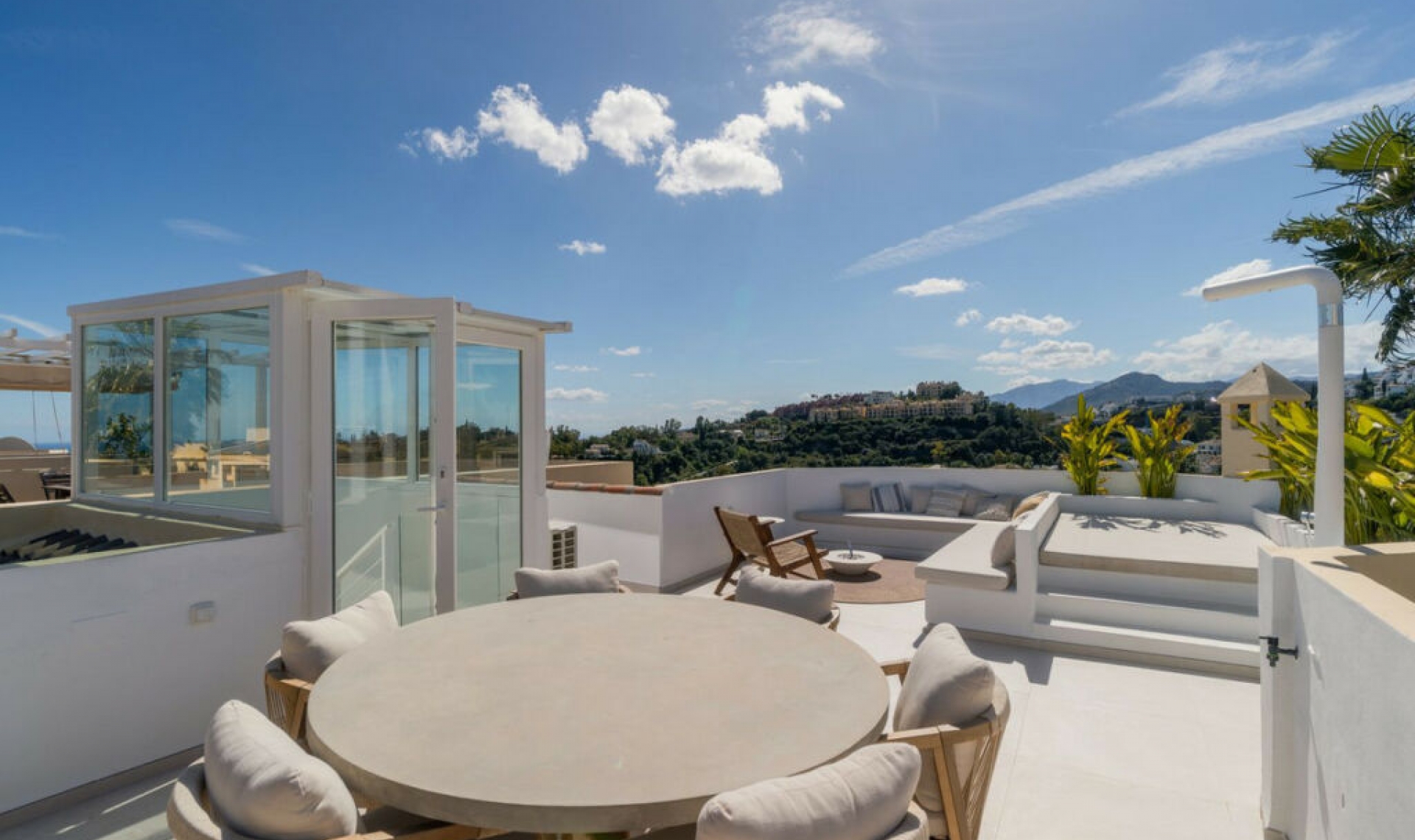 Resale - Apartment -
La Quinta