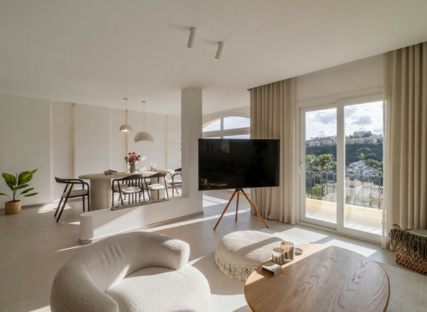 Resale - Apartment -
La Quinta