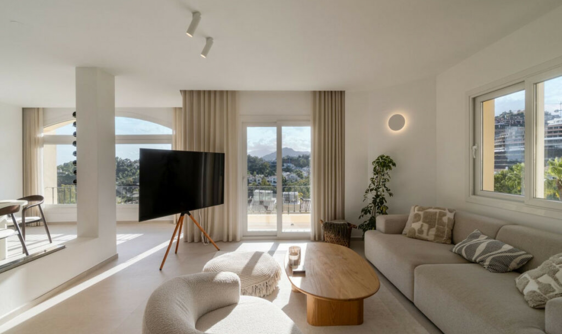 Resale - Apartment -
La Quinta