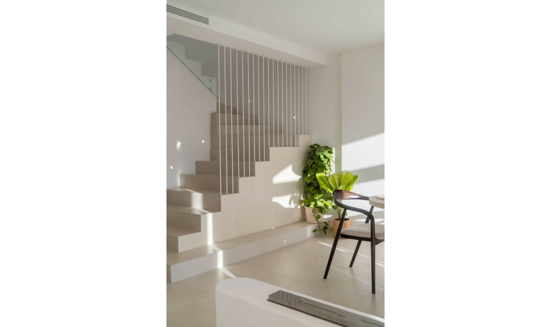 Resale - Apartment -
La Quinta