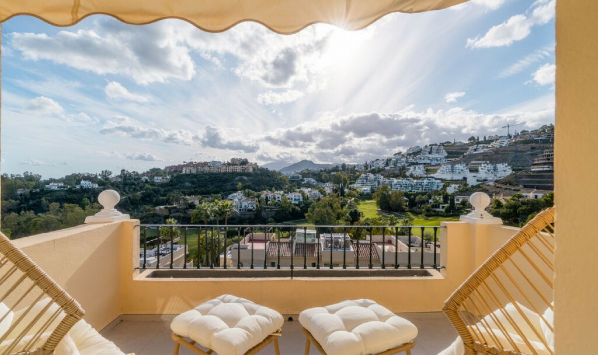 Resale - Apartment -
La Quinta