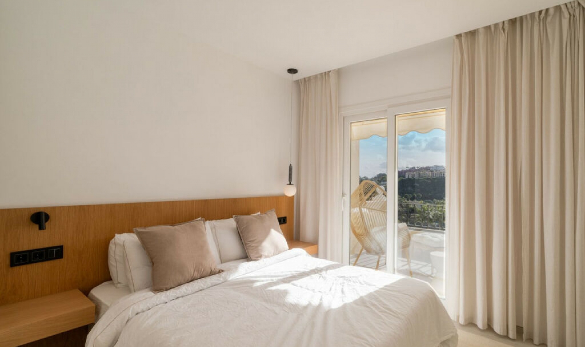 Resale - Apartment -
La Quinta