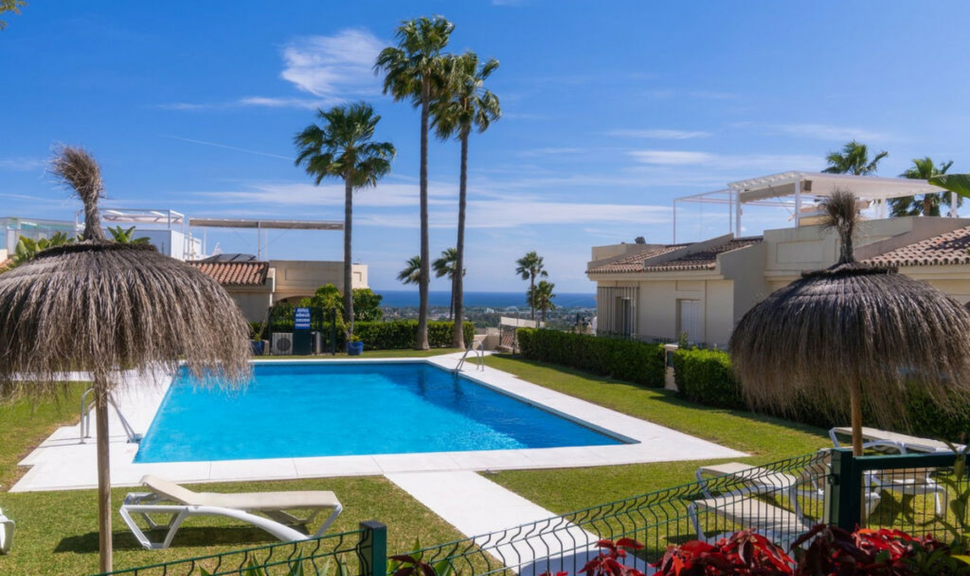 Resale - Apartment -
La Quinta