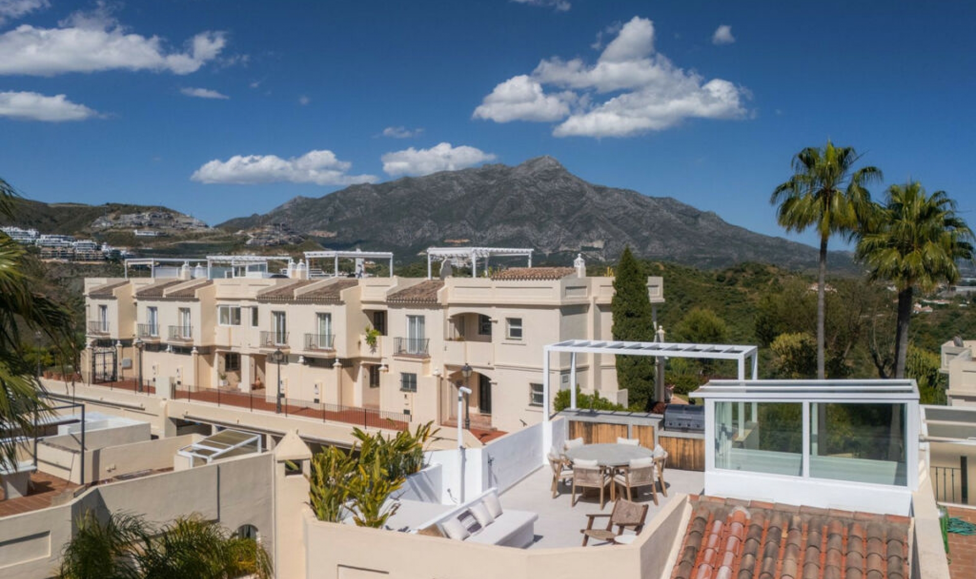 Resale - Apartment -
La Quinta