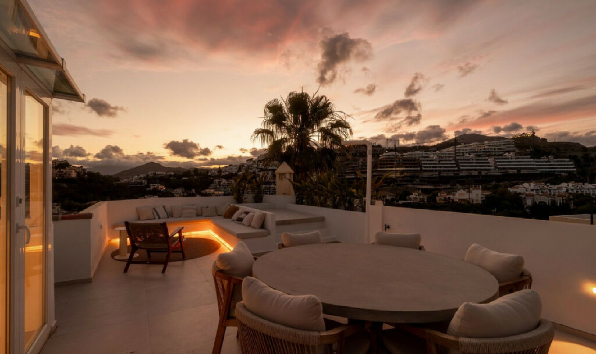 Resale - Apartment -
La Quinta