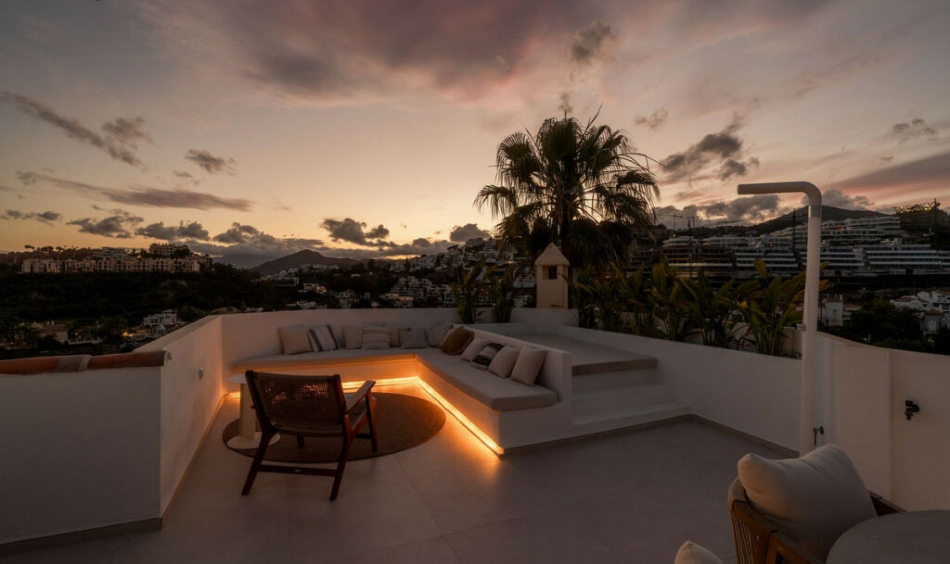 Resale - Apartment -
La Quinta