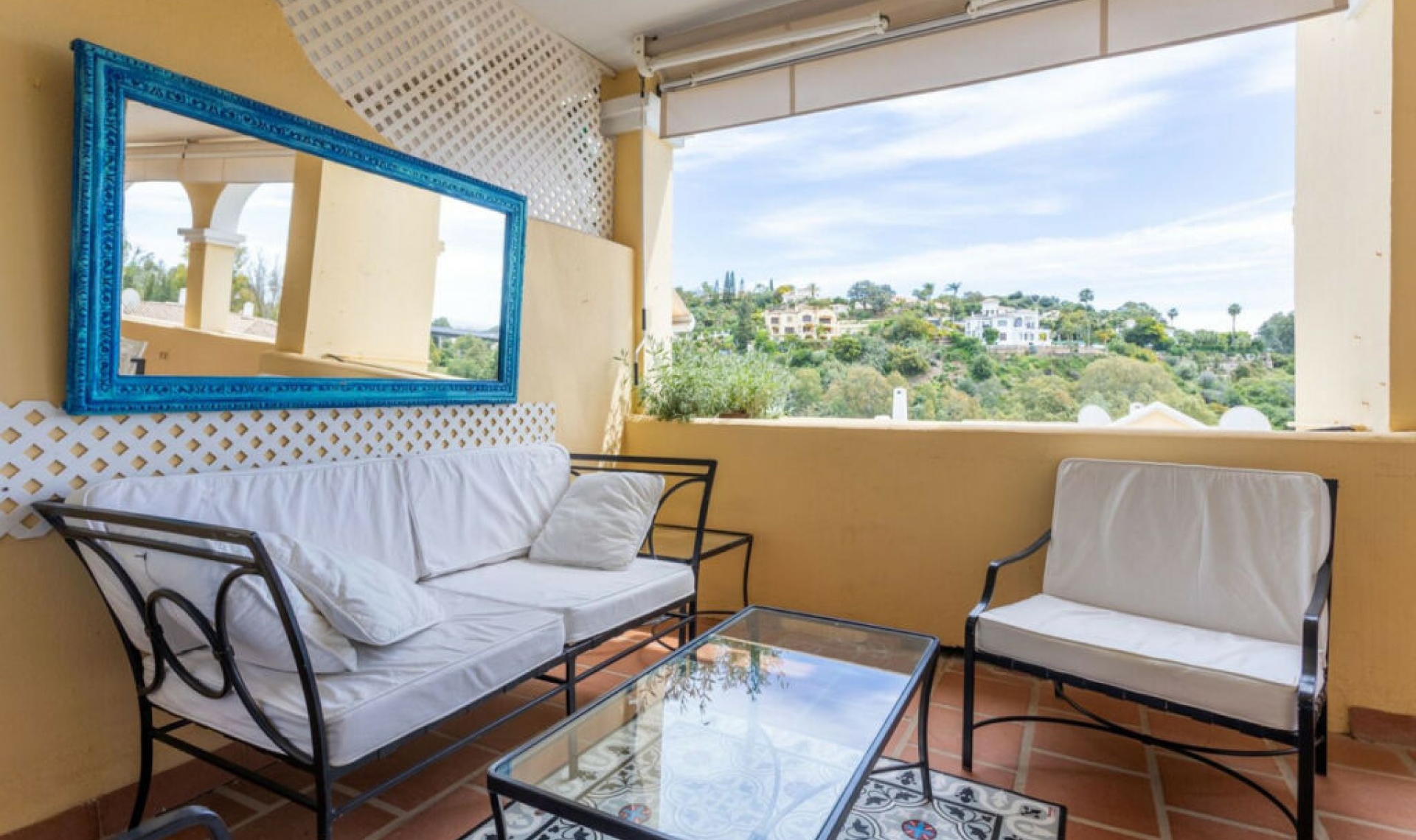 Resale - Apartment -
La Quinta