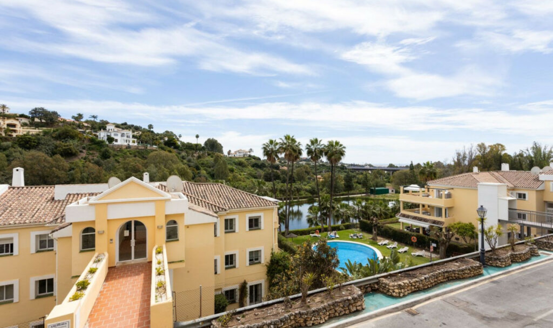 Resale - Apartment -
La Quinta