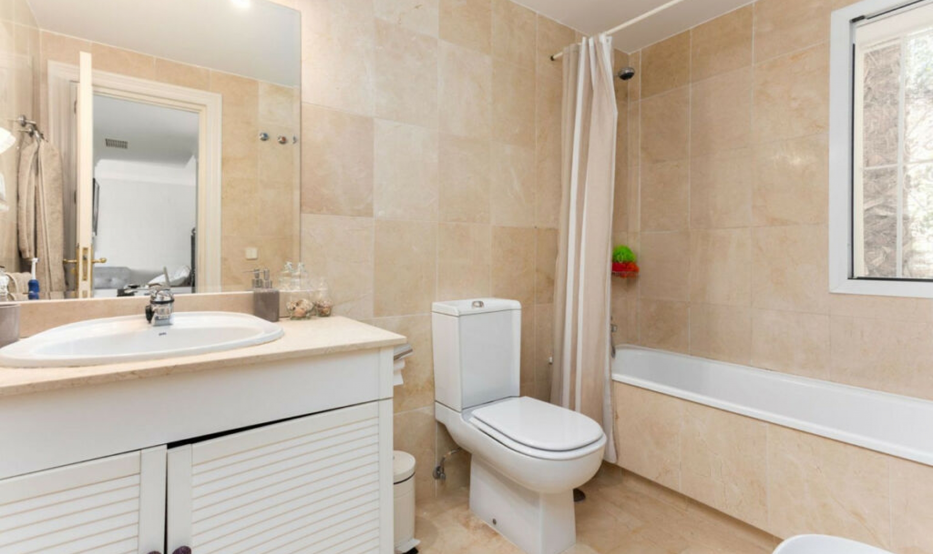 Resale - Apartment -
La Quinta