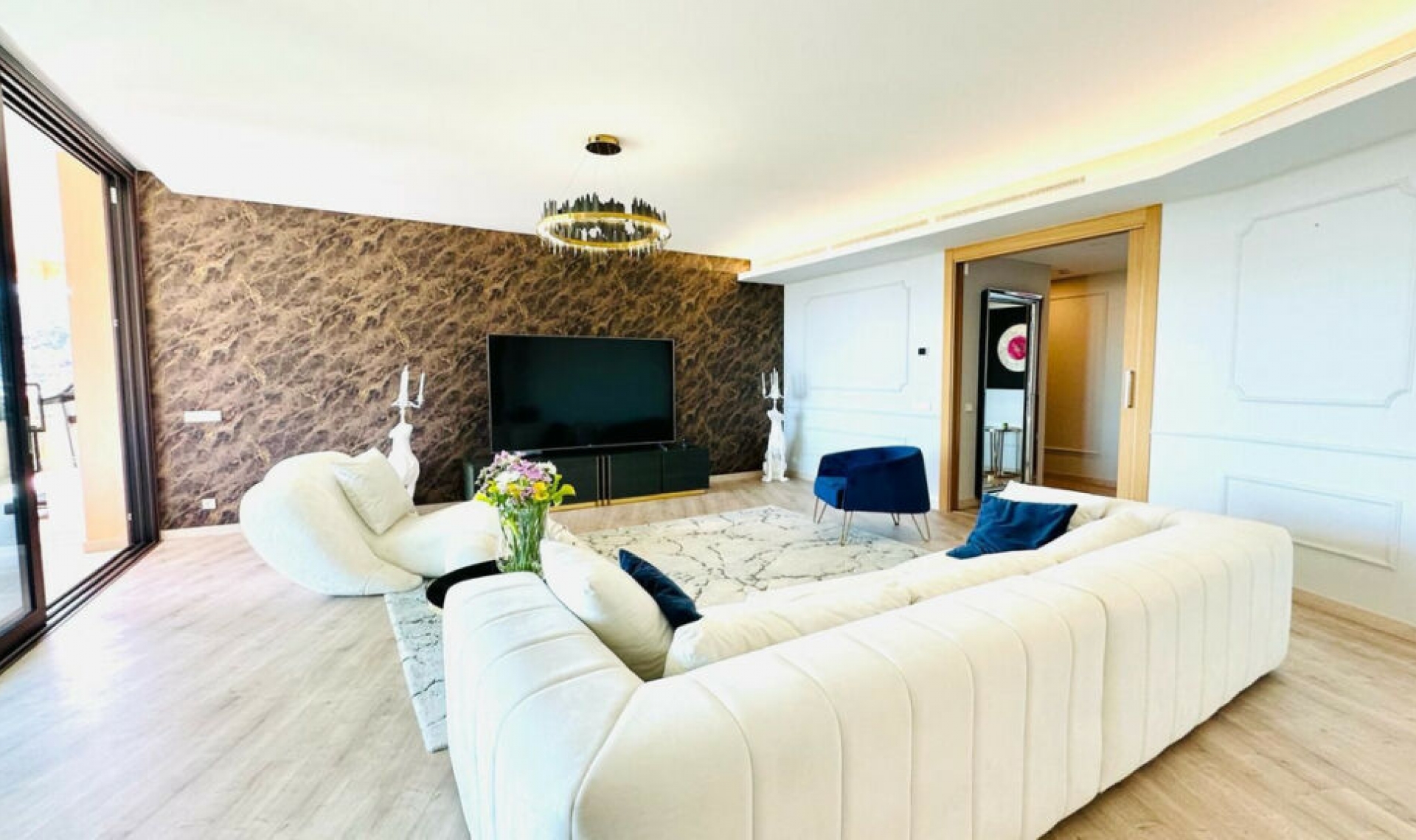 Resale - Apartment -
La Quinta