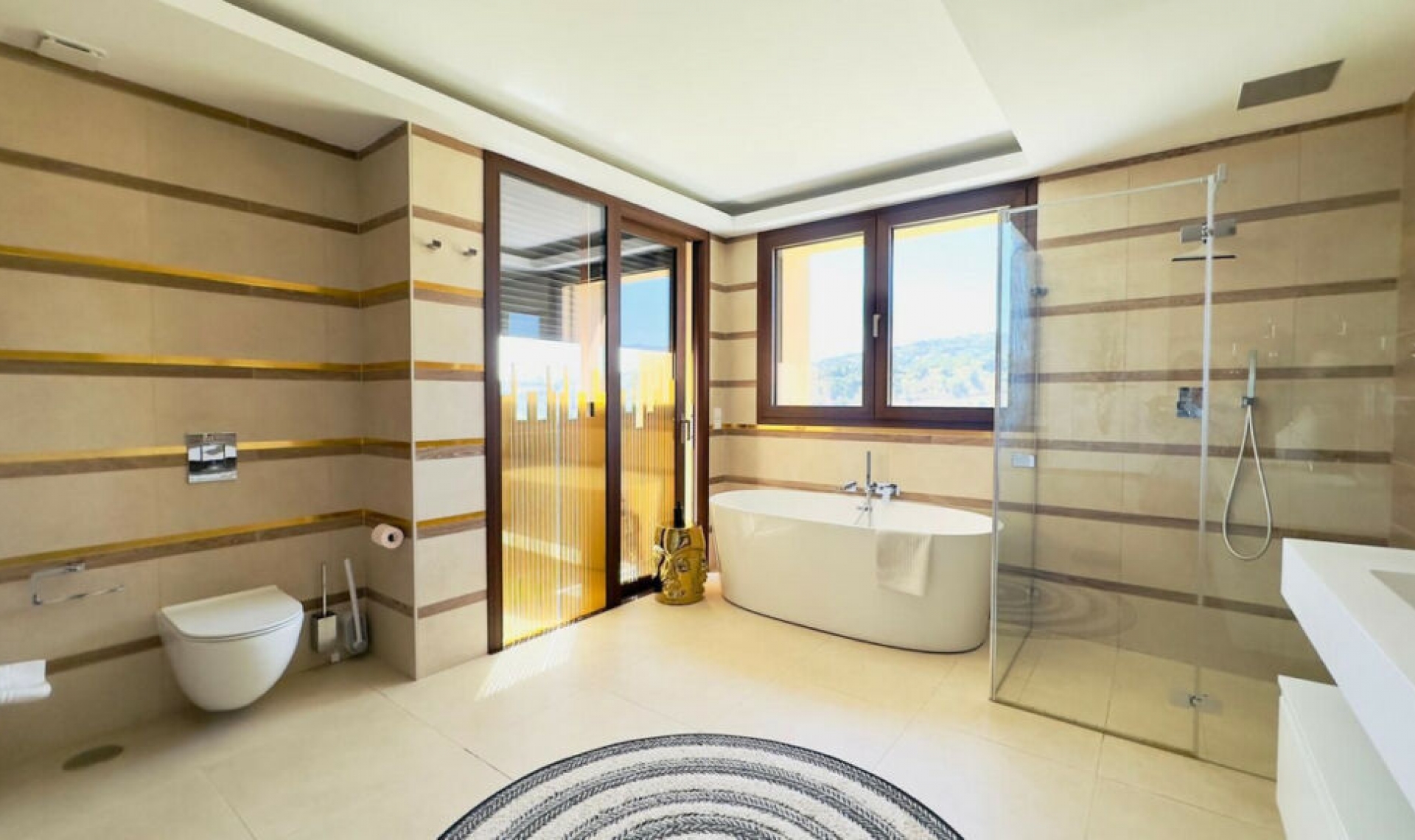 Resale - Apartment -
La Quinta