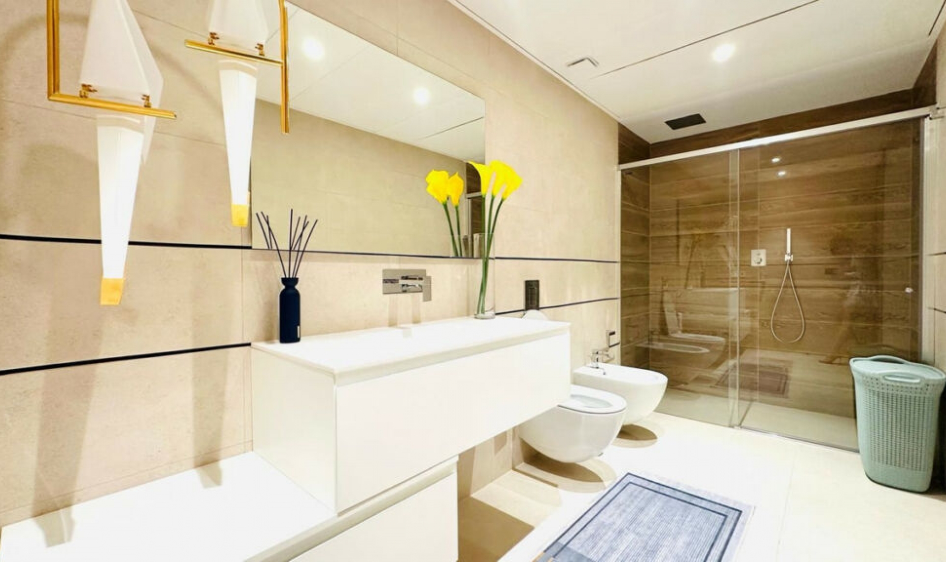 Resale - Apartment -
La Quinta