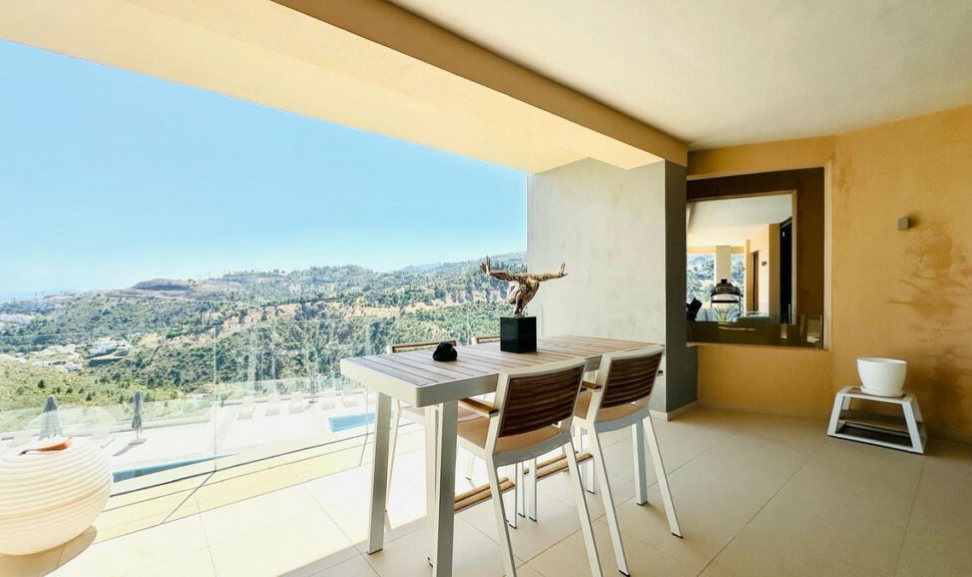 Resale - Apartment -
La Quinta