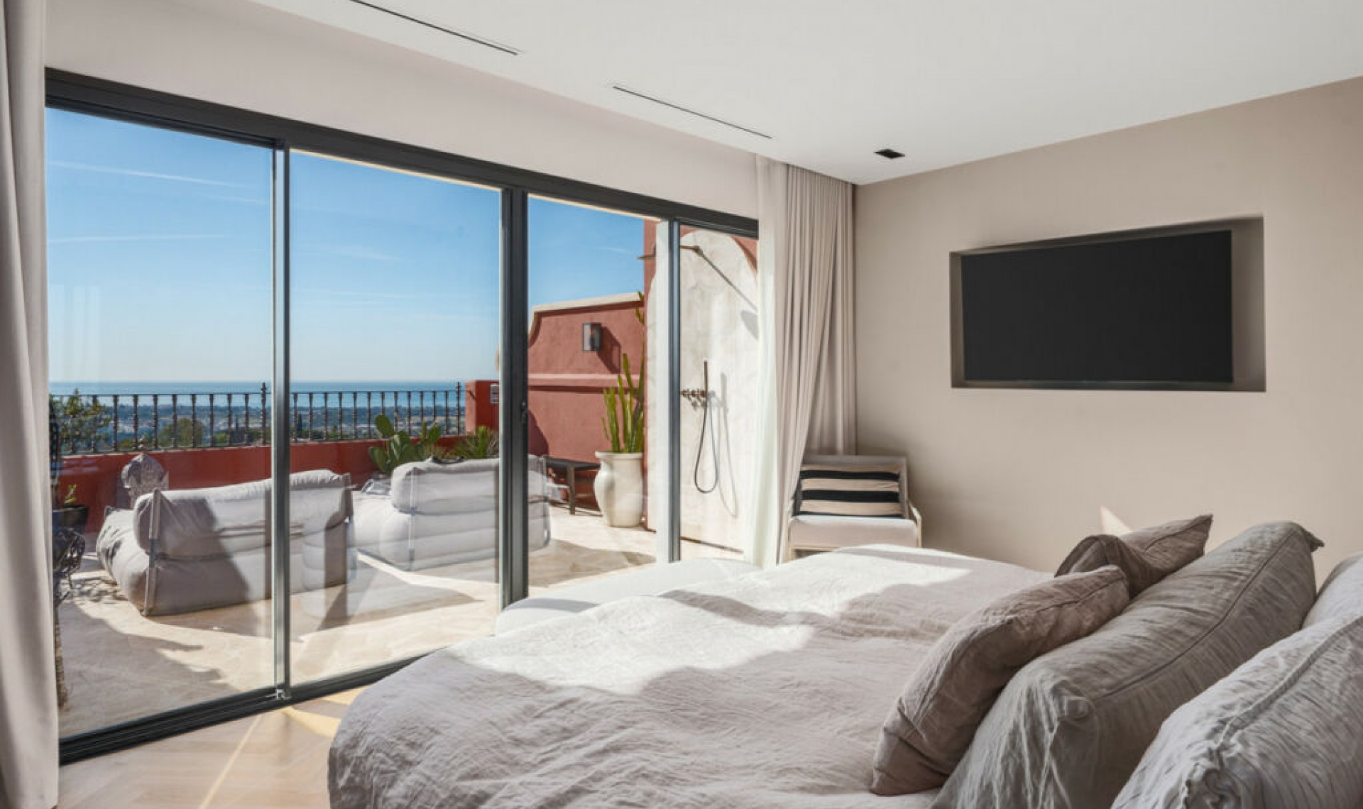 Resale - Apartment -
La Quinta