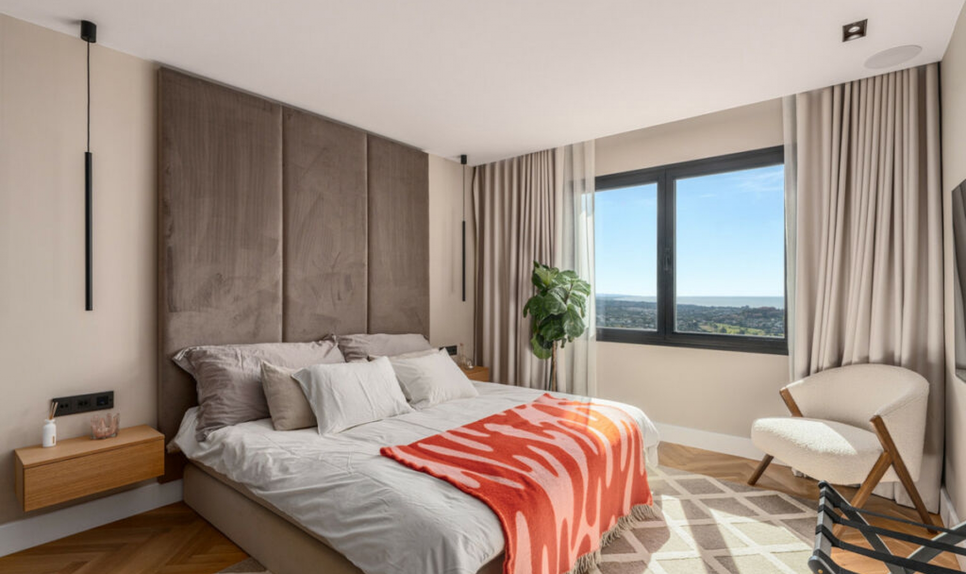 Resale - Apartment -
La Quinta
