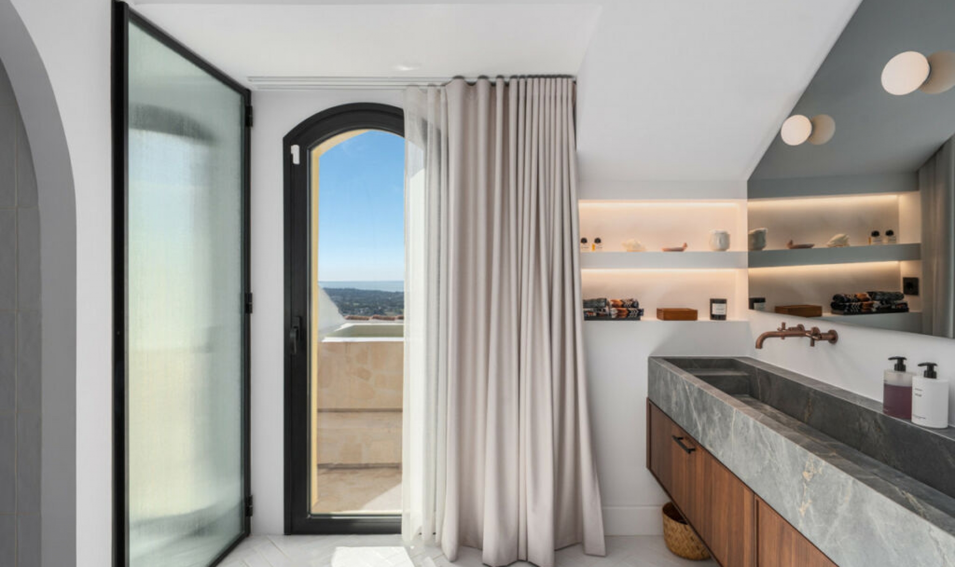 Resale - Apartment -
La Quinta