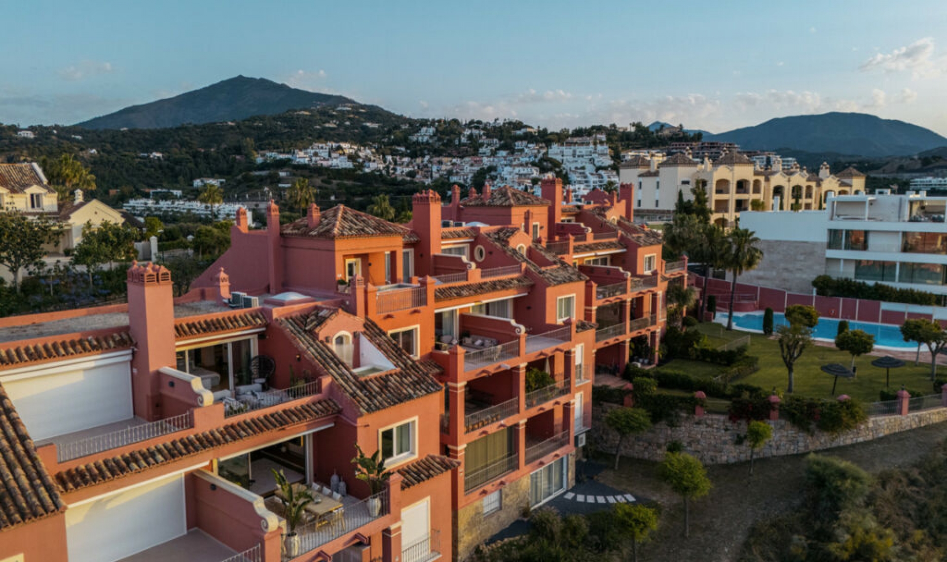 Resale - Apartment -
La Quinta