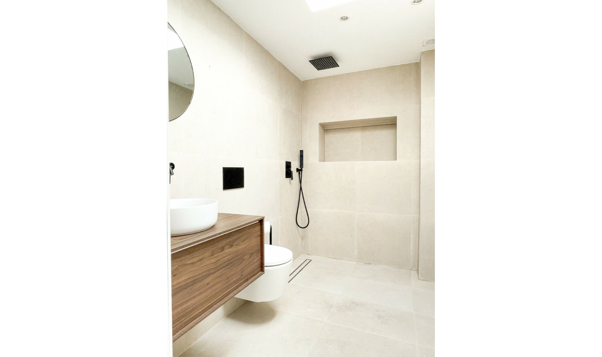 Resale - Apartment -
La Quinta