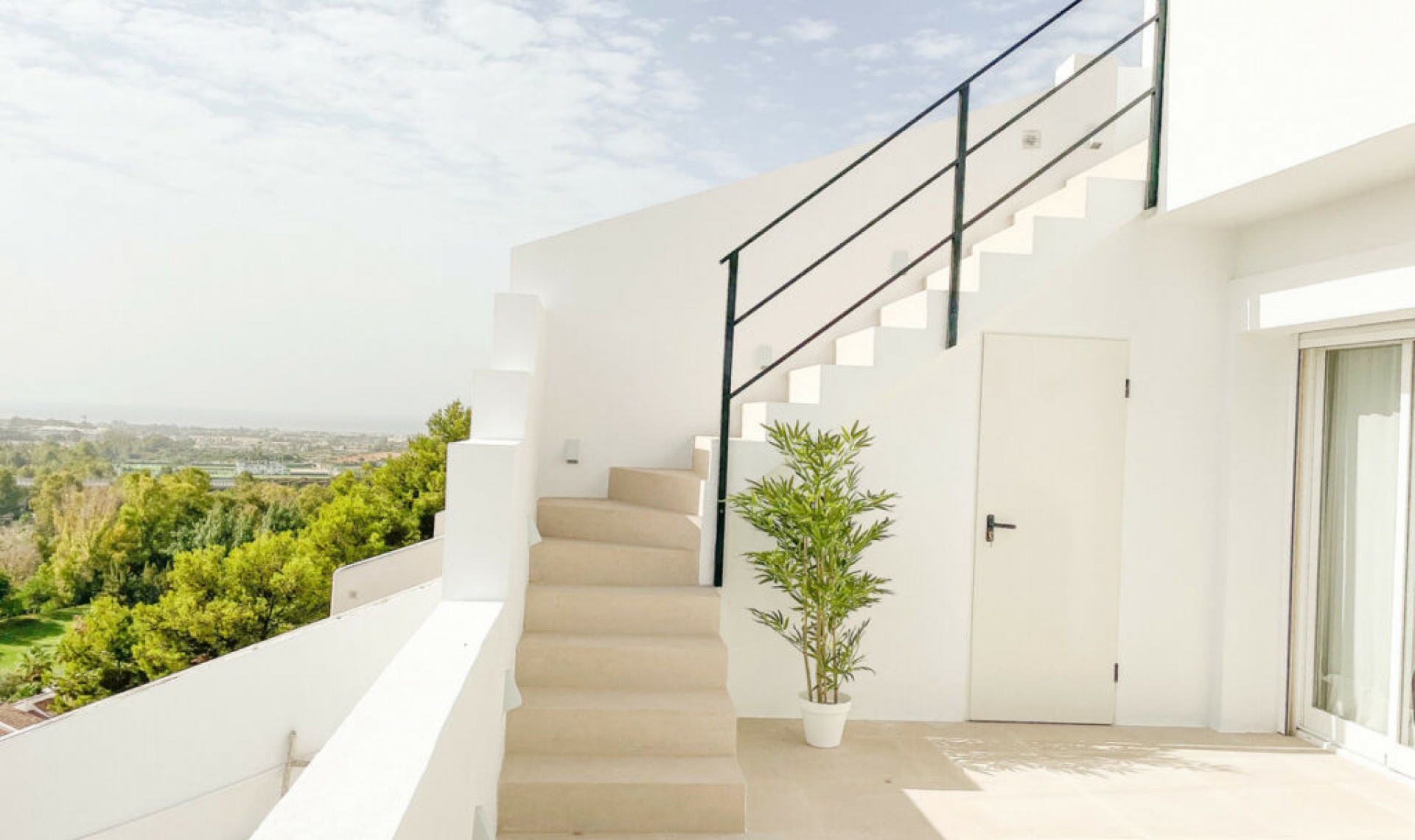 Resale - Apartment -
La Quinta