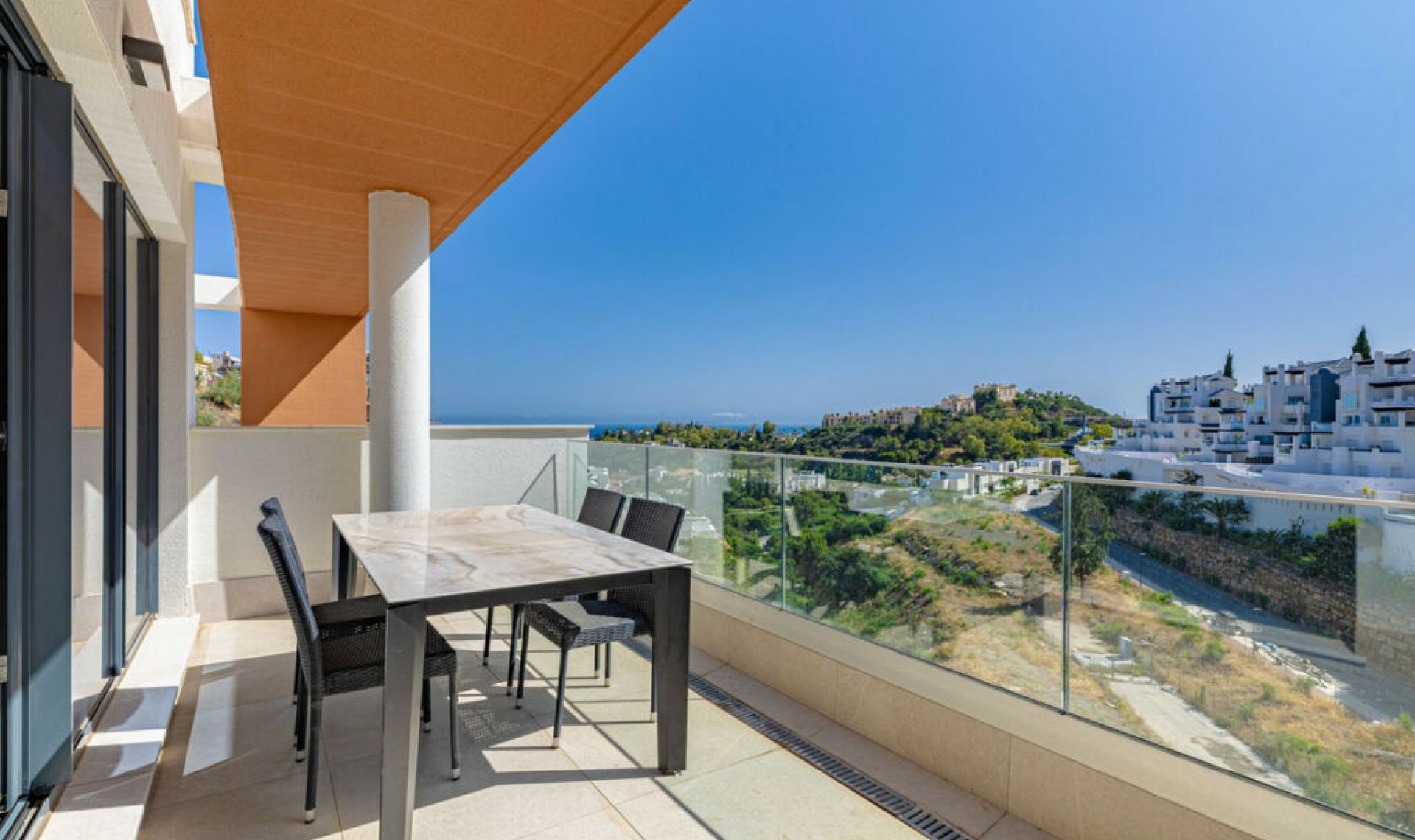 Resale - Apartment -
La Quinta