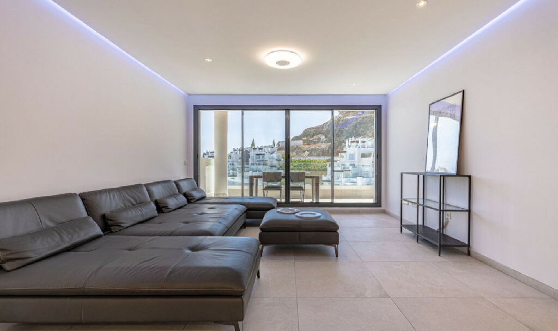 Resale - Apartment -
La Quinta
