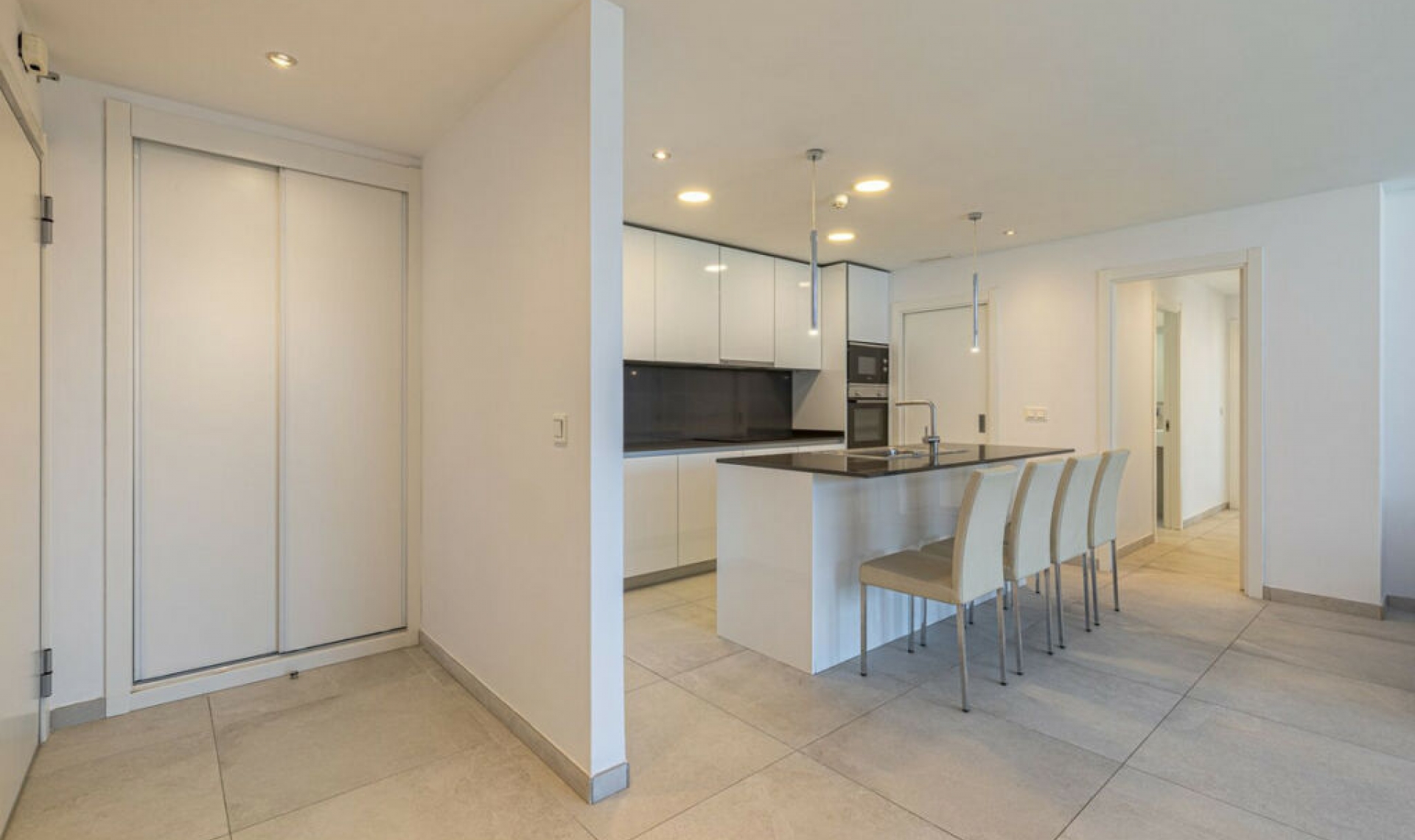 Resale - Apartment -
La Quinta
