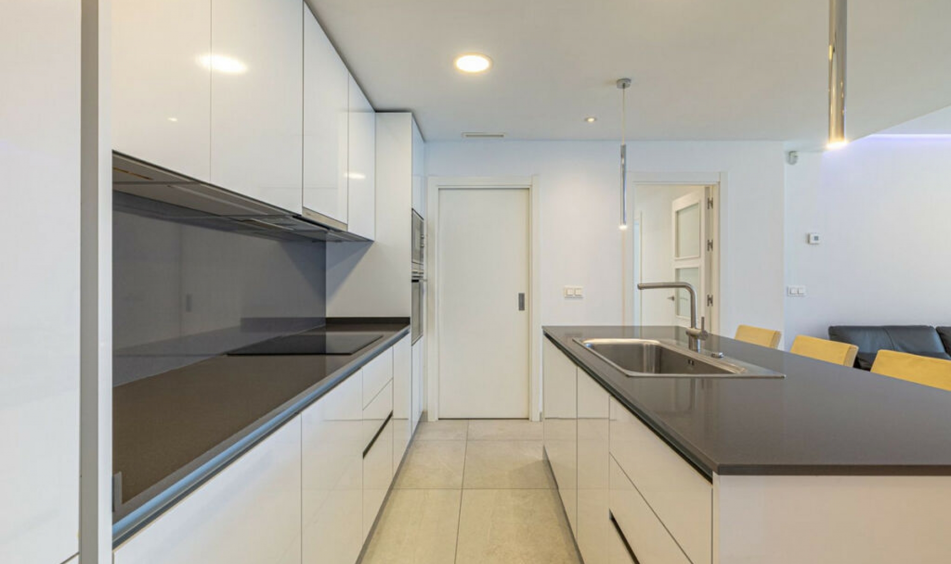 Resale - Apartment -
La Quinta